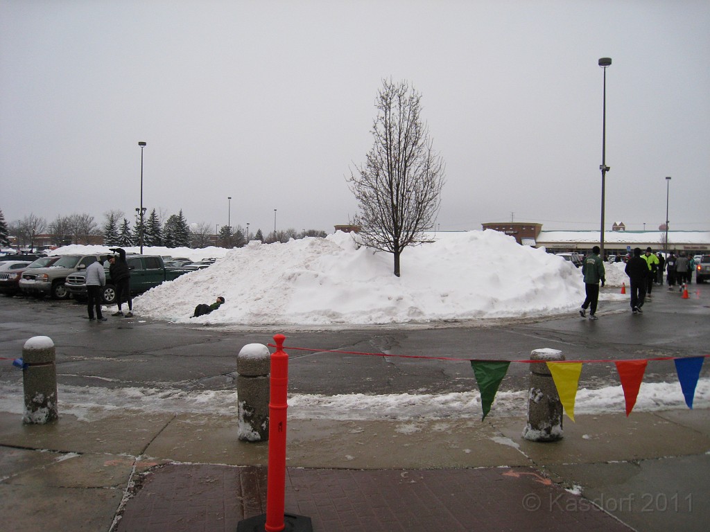 Super 5k 2011 021.jpg - The 2011 Super Bowl Sunday "Super 5K" race was held on February 6, 2011. Brisk 25 degrees F weather. Hot dogs after, but no beer.